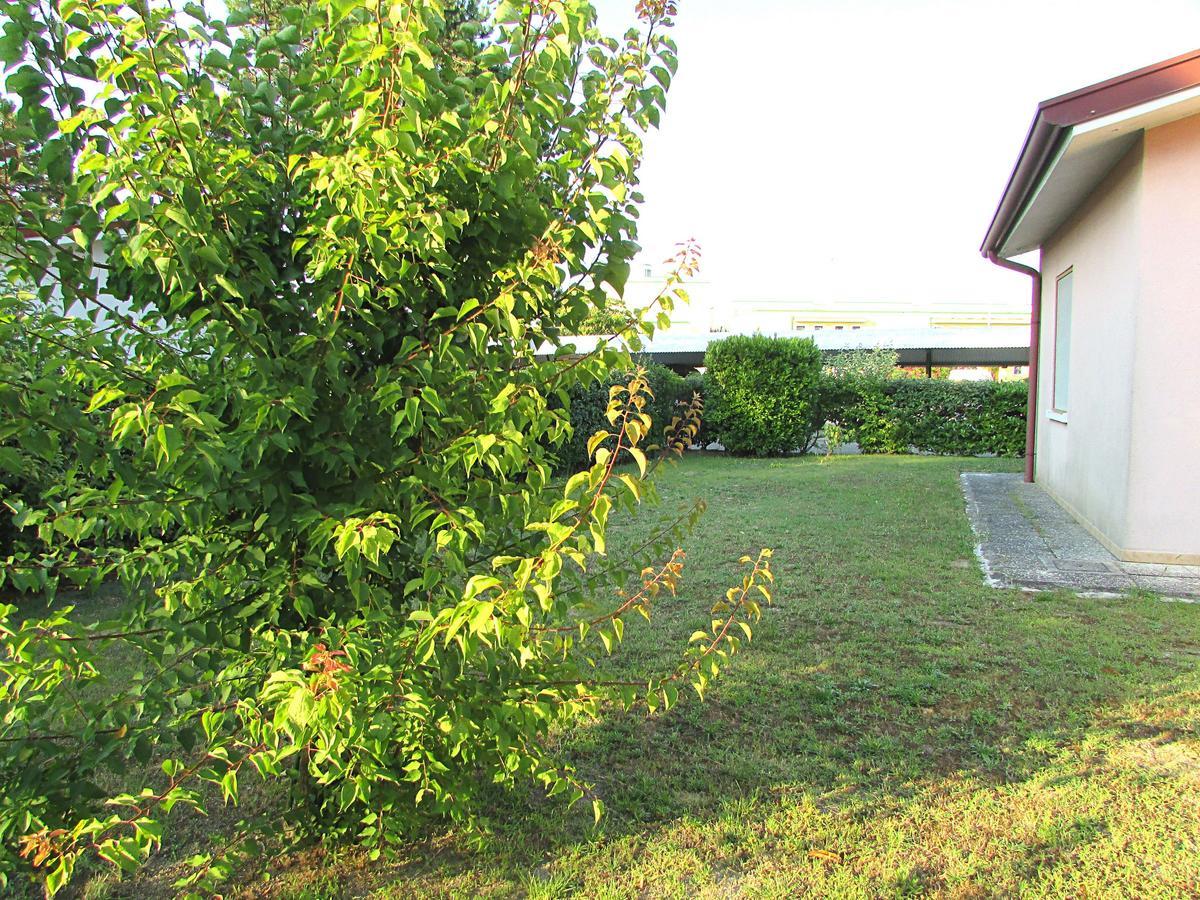 Azzurro Apartamento Bibione Exterior foto