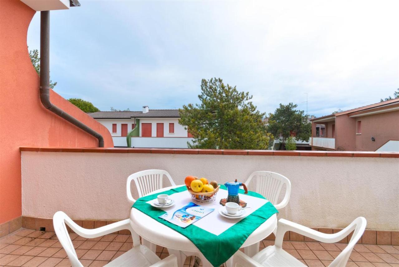 Azzurro Apartamento Bibione Exterior foto