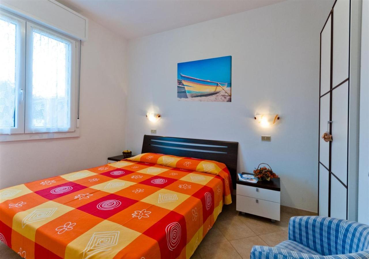 Azzurro Apartamento Bibione Exterior foto